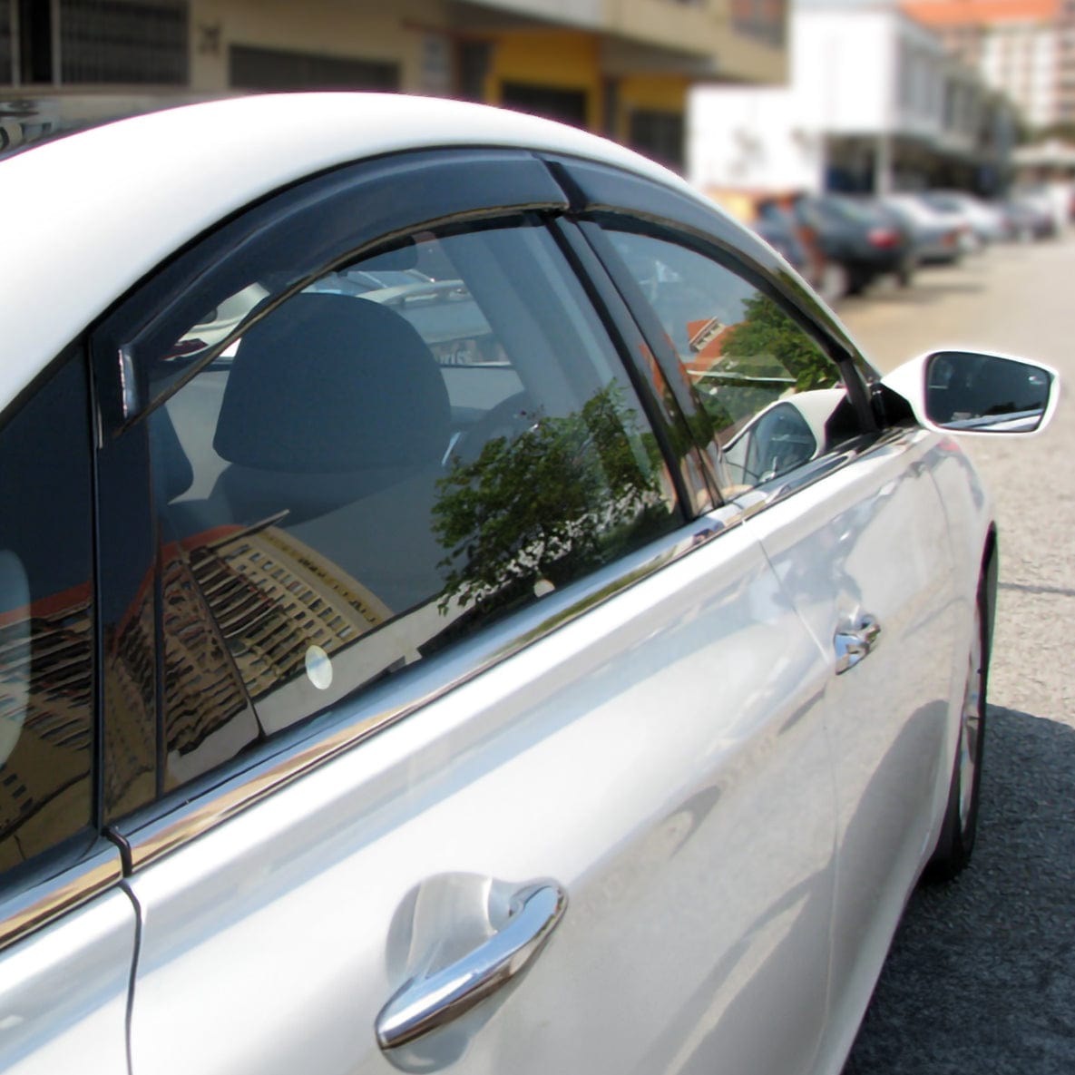 Installed view - Hyundai i45 Weather Shields 2010-2014 - HIC Premium