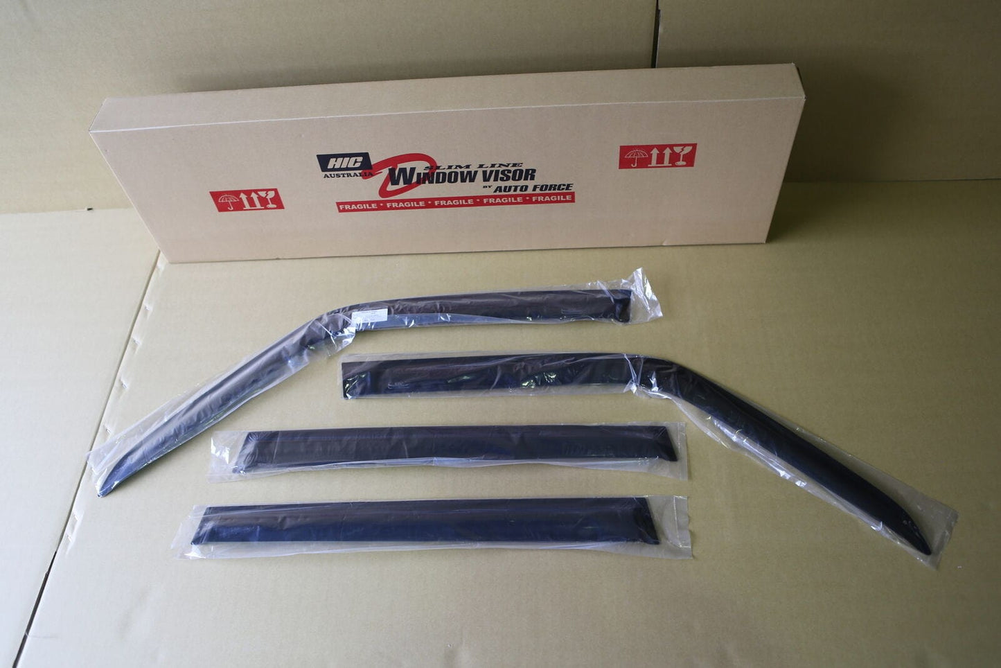 Installed view - Land Rover Range Rover Weather Shields 1995-2002 - HIC Premium