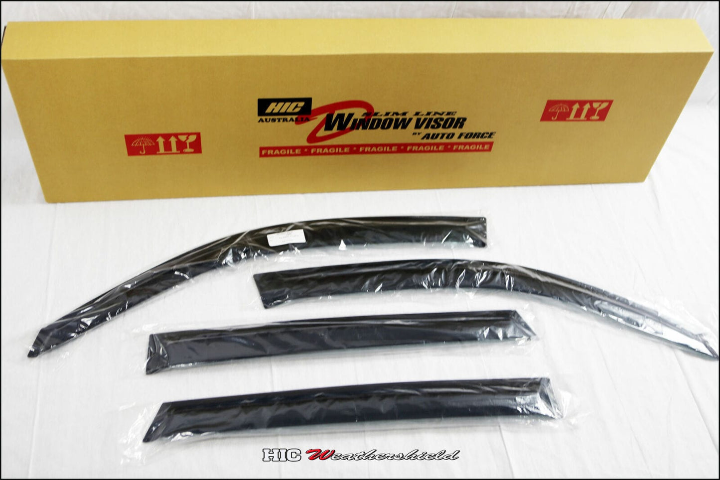 Installed view - Nissan X-Trail T31 Weather Shields 2007-2013 - HIC Premium