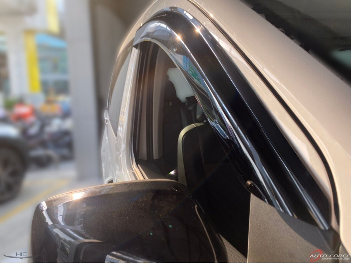 Volkswagen Caddy Weather Shields 2021-2026 - HIC Premium, close-up front window edge