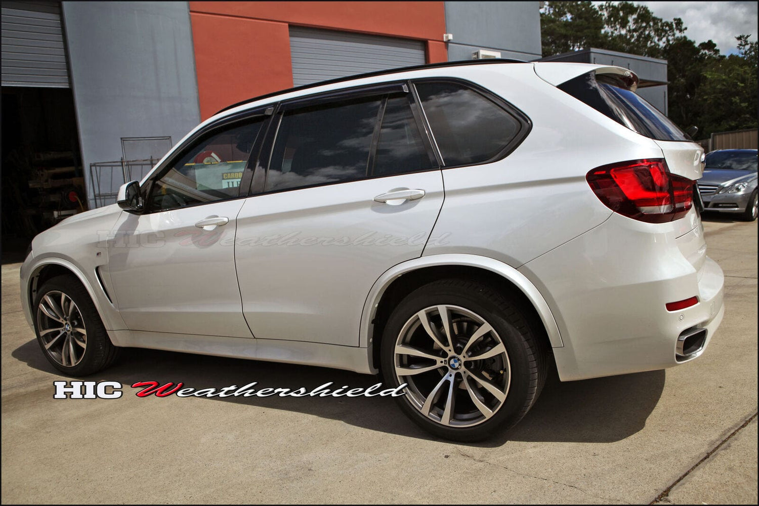 BMW X Series F15 Accessories – Black-Tinted Weather Shields & Styling Upgrades