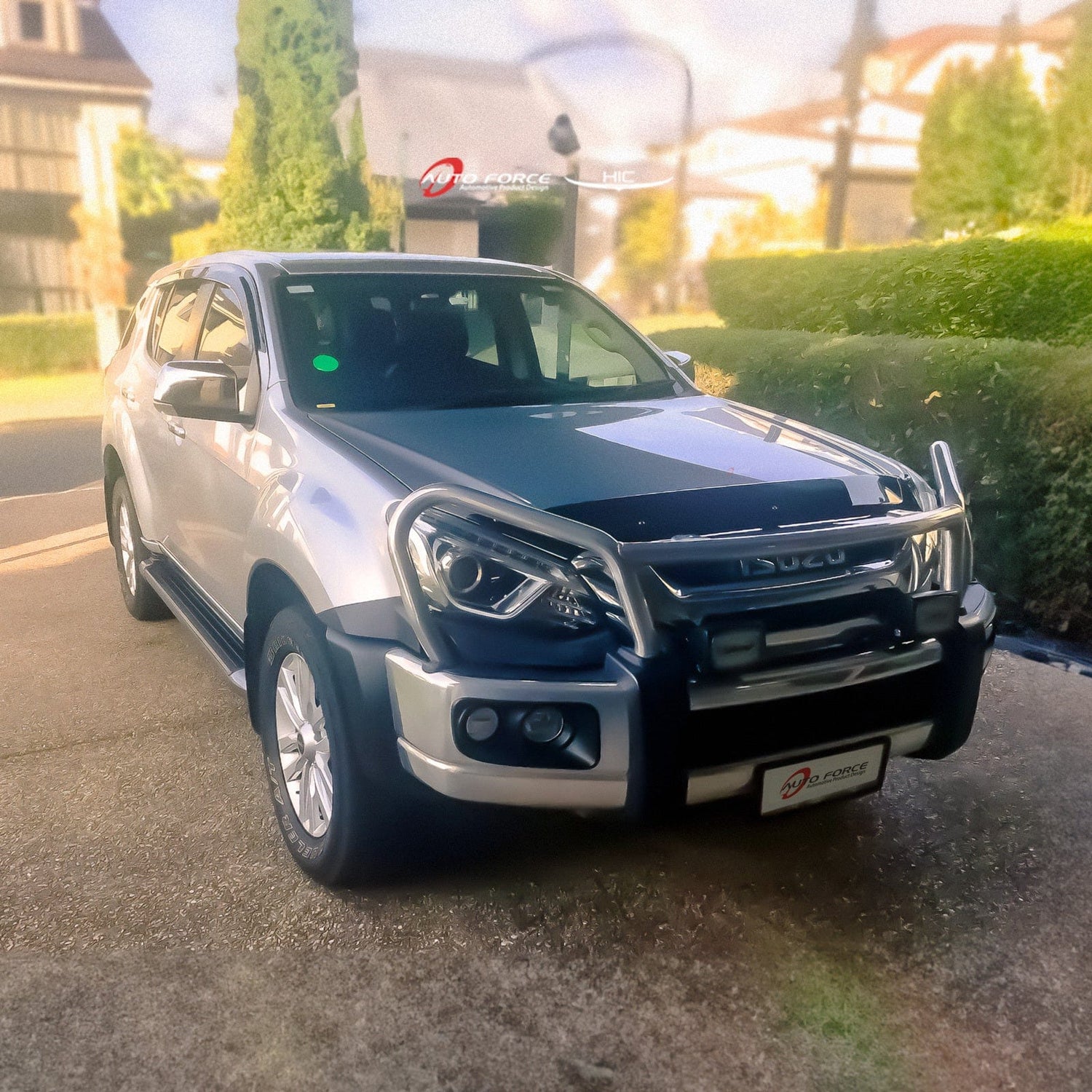 Holden Trailblazer 2016–2020 weather shields – HIC black-tinted acrylic visors for UV protection and aerodynamic window coverage