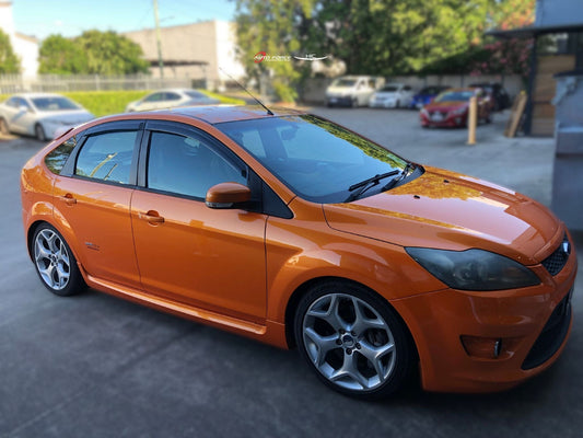 
                          Installed view -  Ford Focus LS LT LV XR5 Weather Shields 2004-2011 - HIC Premium
                      