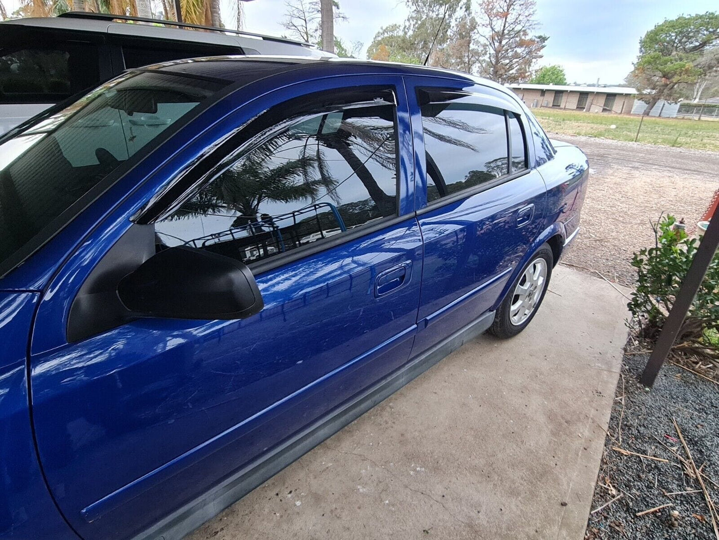 Holden Astra Weather Shields 1998-2005 HIC AUS, High-Quality, Aesthetics, UV-Resistant