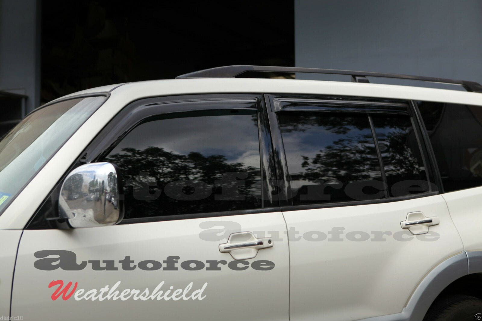 Mitsubishi Pajero Weather Shields 2000-2006, Durable, Sleek Design, Long-Lasting