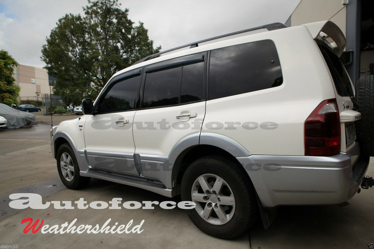 Mitsubishi Pajero Weather Shields 2000-2006, Durable, Sleek Design, Long-Lasting