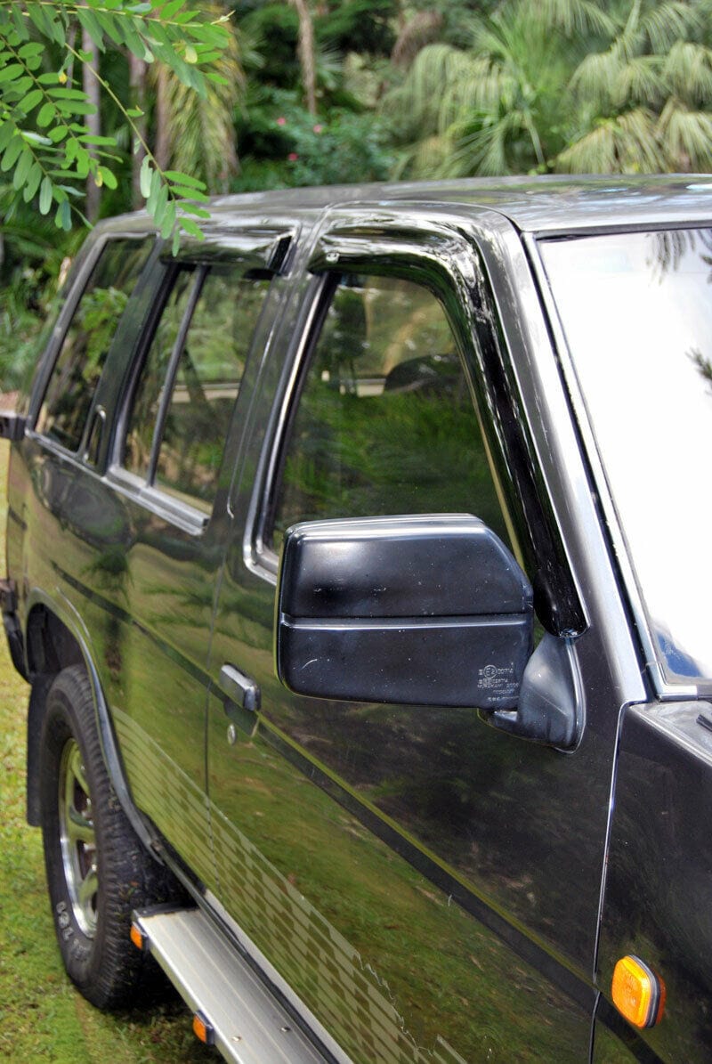 Nissan Pathfinder Weather Shields 1988-1995 HIC AUS, Durable, Sleek Design, UV-Resistant