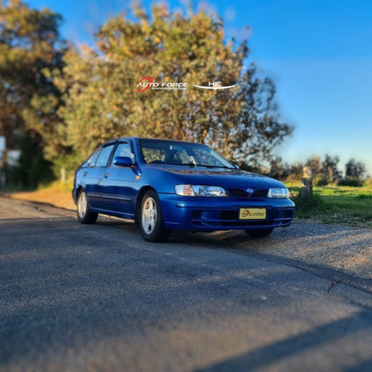 
                          Installed view -  Nissan Pulsar N15 Hatch Weather Shields 1993-2000 - HIC Premium
                      