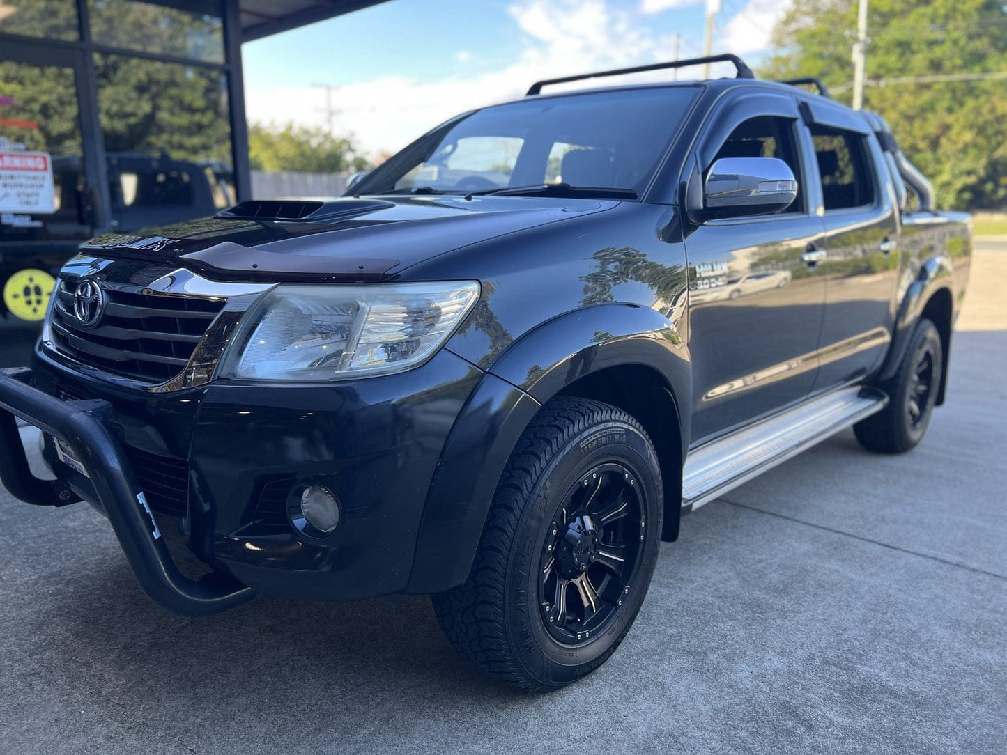 Toyota Hilux Dual Cab Weather Shields 2005-2015 HIC AUS, Premium Protection, Stylish