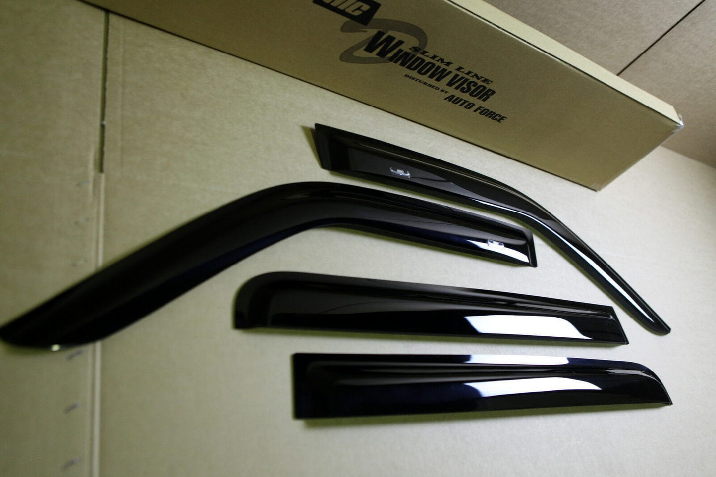 Installed view -  Jeep Cherokee KK Weather Shields 2008-2012 - HIC Premium