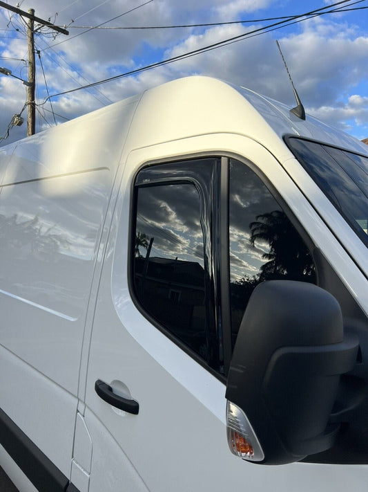 
                          Installed view -  Renault Master Weather Shields 2012-2024 - In Channel - HIC Premium
                      