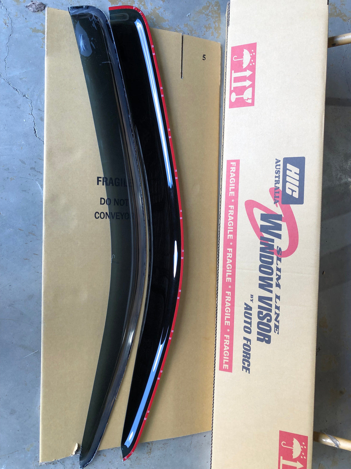 Injection Weather Shields for Toyota Hiace 2005-2019 | BIG W Injection Weather Shields for Toyota Hiace 2005-2019 | BIG W